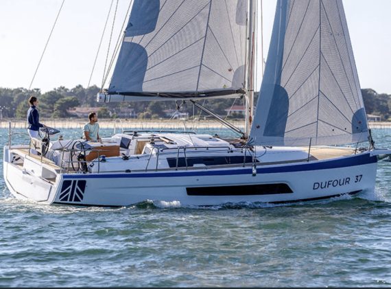 Dufour 37 (2025)